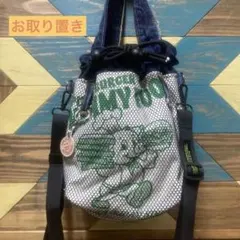 ブタさん　メッシュ　巾着ショルダーバック　デニムリメイク ブタさん メッシュ 巾着ショルダーバック デニムリメイク - メルカリ