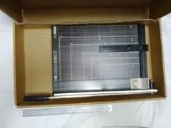 LION PAPER CUTTER NO.210N 裁断機のサムネイル