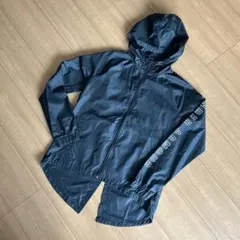 Under Armour ブラック ウィンドブレーカー M