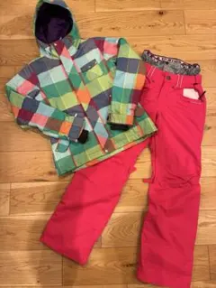 レディース　スノボウェア セットアップ　マルチカラー チェック柄