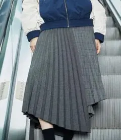 H&M アシンメトリー　チェック　プリーツスカート
