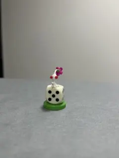 ピクミンチョコエッグ　フィギュア 白ピクミン＋運試しストーン