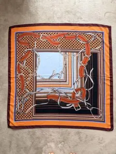 EMILIO PUCCI 幾何学模様 シルクスカーフ 55cm四角 小さめサイズ