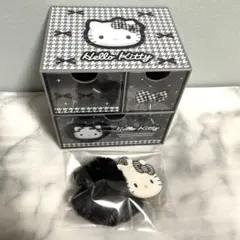 ハローキティ チェスト ファーチャーム セット 千鳥柄 ブラック