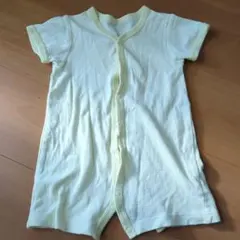 淡い黄色 ロンパース　カバーオール