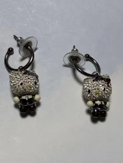 スワロフスキーハローキティ 揺れるピアス