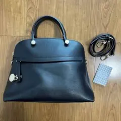 フルラ パイパー M ブラック