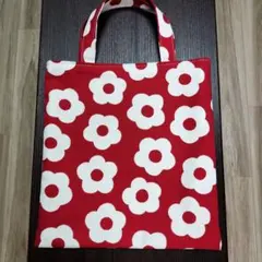 お花　少し小さめサイズ　ぺたんこハンドメイドトートバッグ　　　サブバッグ　北欧風