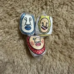 こびとづかん　スクエアポーチ3