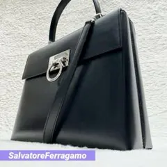 2025年最新】フェラガモ ガンチーニ ショルダーバッグの人気