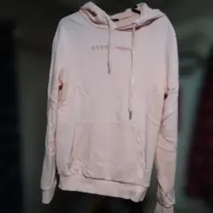 GUESS ピンク フード付きパーカーのサムネイル