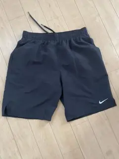 NIKE水陸両用/ユーティリティー ヒーロースタイル9ショーツ NESSF558
