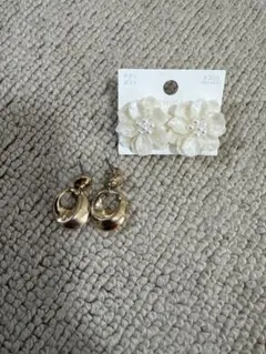 ピアス　チタンポスト　花　フープ　ピアスセット　ゴールド　スリーコインズ