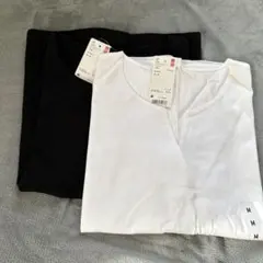 値下げ❗️UNIQLO半袖キーネックシャツ白黒2枚組