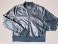 NIKE ナイキ　ウィンドブレーカー 上着 アウター　ブルゾン　トップス