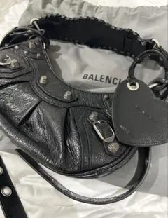 BALENCIAGA RODEO mini 定価13万のチャーム付き - メルカリ