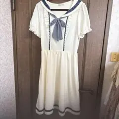 アクシーズファム　セーラー襟リボン付き膝丈ワンピース　未使用品