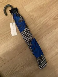 折りたたみ傘 青と黒のチェック柄 花柄