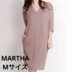 MARTHA ワンピース　Vネック　Мサイズ　ピンクベージュ