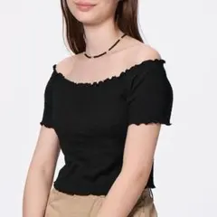 GU オフショルダー クロップドトップス 黒 新品