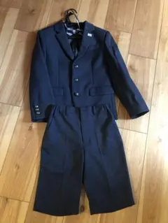 ネイビー ストライプ スーツ 蝶ネクタイ付き