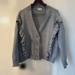 フリル付きニットカーディガン　グレー　M〜L