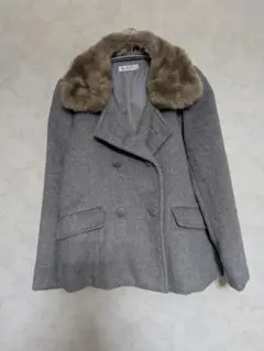 グレー ダブルブレストコート フェイクファー襟付き