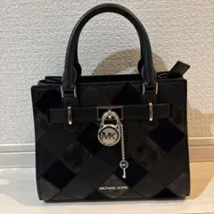 MICHAEL KORS ブラックショルダーバッグ