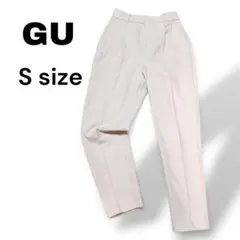 GU アイボリー タック テーパードスラックスパンツ レディース 通勤 仕事