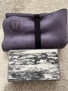 LULULEMON ヨガマット マットストラップ付き - メルカリ