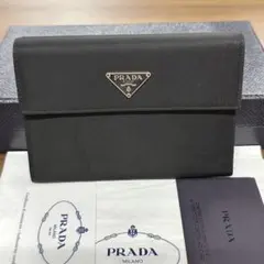 2025年最新】PRADA モデル名：レザー 三つ折り財布の人気アイテム