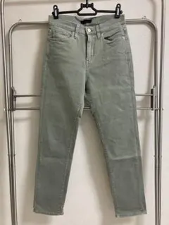 ユニクロ　ハイライズシガレットジーンズ