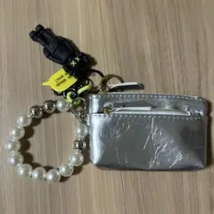 韓国風 シルバーポーチ キーケース パールブレスレット風ハンドル バッグチャーム