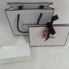 CHANEL 2026 限定レッド ハート型 チャーム バレンタイン 小