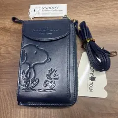 訳あり　未使用スヌーピー 本革 お財布付きスマホショルダー 長財布　お散歩