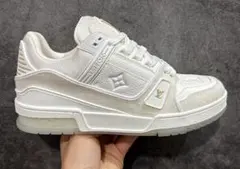 LOUIS VUITTON スニーカー ホワイト