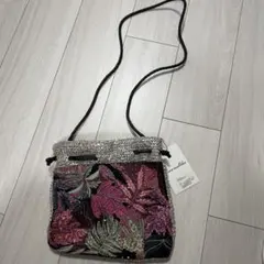 SaraMallika リーフエンブロイダリー刺繍ポシェット　ピンク、シルバー系