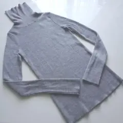 新品●ユニクロ　エクストラファインメリノリブタートルネックセーター