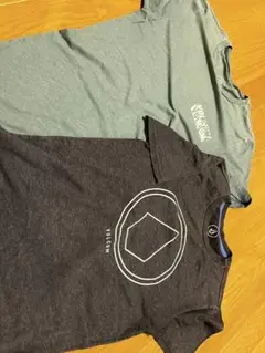 アメリカで購入　VOLCOM Tシャツ　2枚セット　キッズMサイズのサムネイル