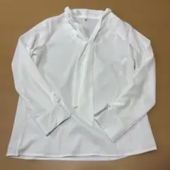 スーツ　ホワイトブラウス　春夏服