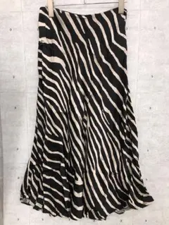 H&M インディースリーズ 古着 ゼブラ柄 シャイニー フレアロングスカートのサムネイル