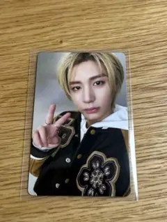 イハン LEEHANトレカ イルツ KNOCK ON VOL.1 ボネクド