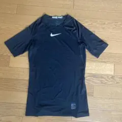NIKE プロ　ナイキシャツ　黒ストレッチシャツ