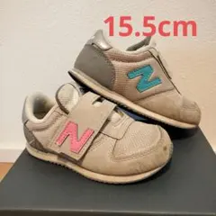 ニューバランス　キッズシューズ