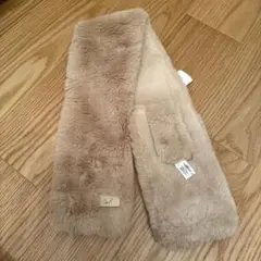 しまむら　yumi ファー　マフラー　ベージュ　新品　tal