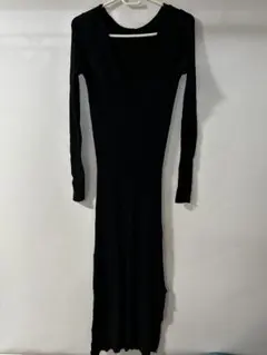 ブラックリブ編みロングスリットワンピース