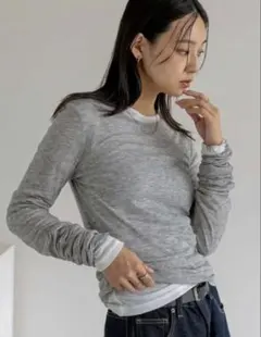 新品未使用タグ付き　リエディ　フラッフィシアー袖ギャザートップス