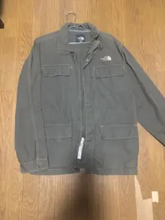 The North Face カーキ ミリタリー風ジャケット