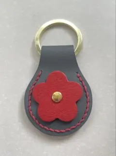 レザー花型キーリング 本革　ハンドメイド