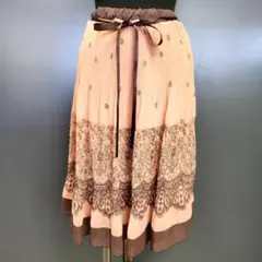 【未使用:タグ付き】シフォンプリーツスカート サーモンピンクとブラウンレース柄
